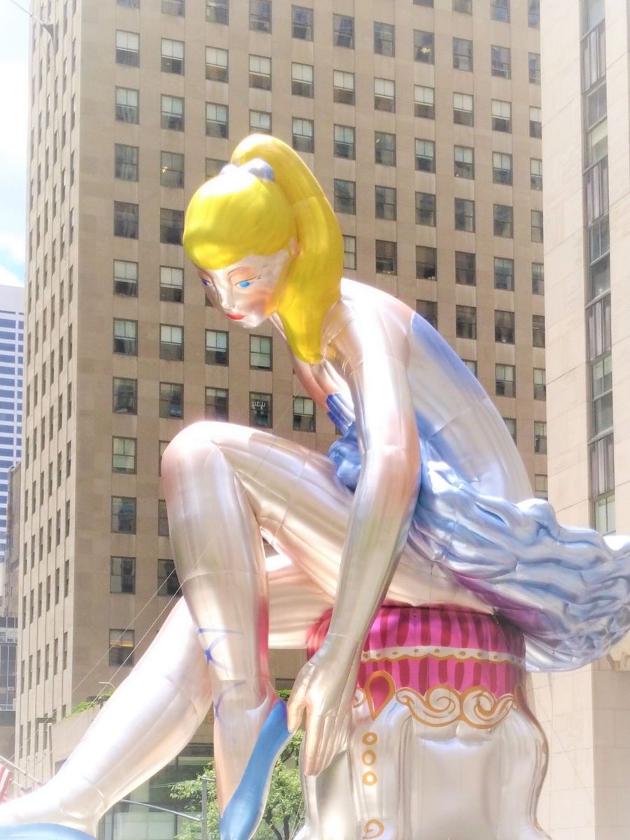 Seated Ballerina | GANREF