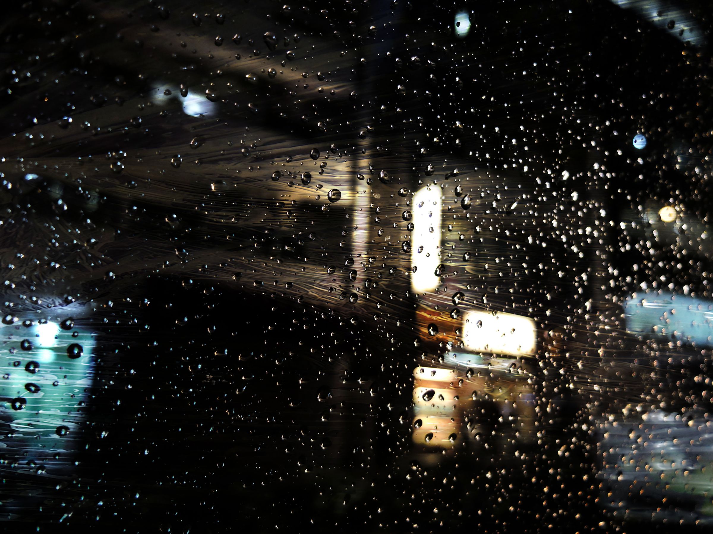 夜の雨 | GANREF