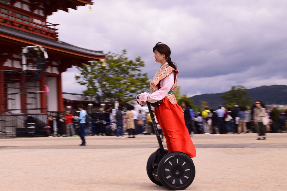 天平人セグウェイに乗る 乗り物 交通 その他 Ganref