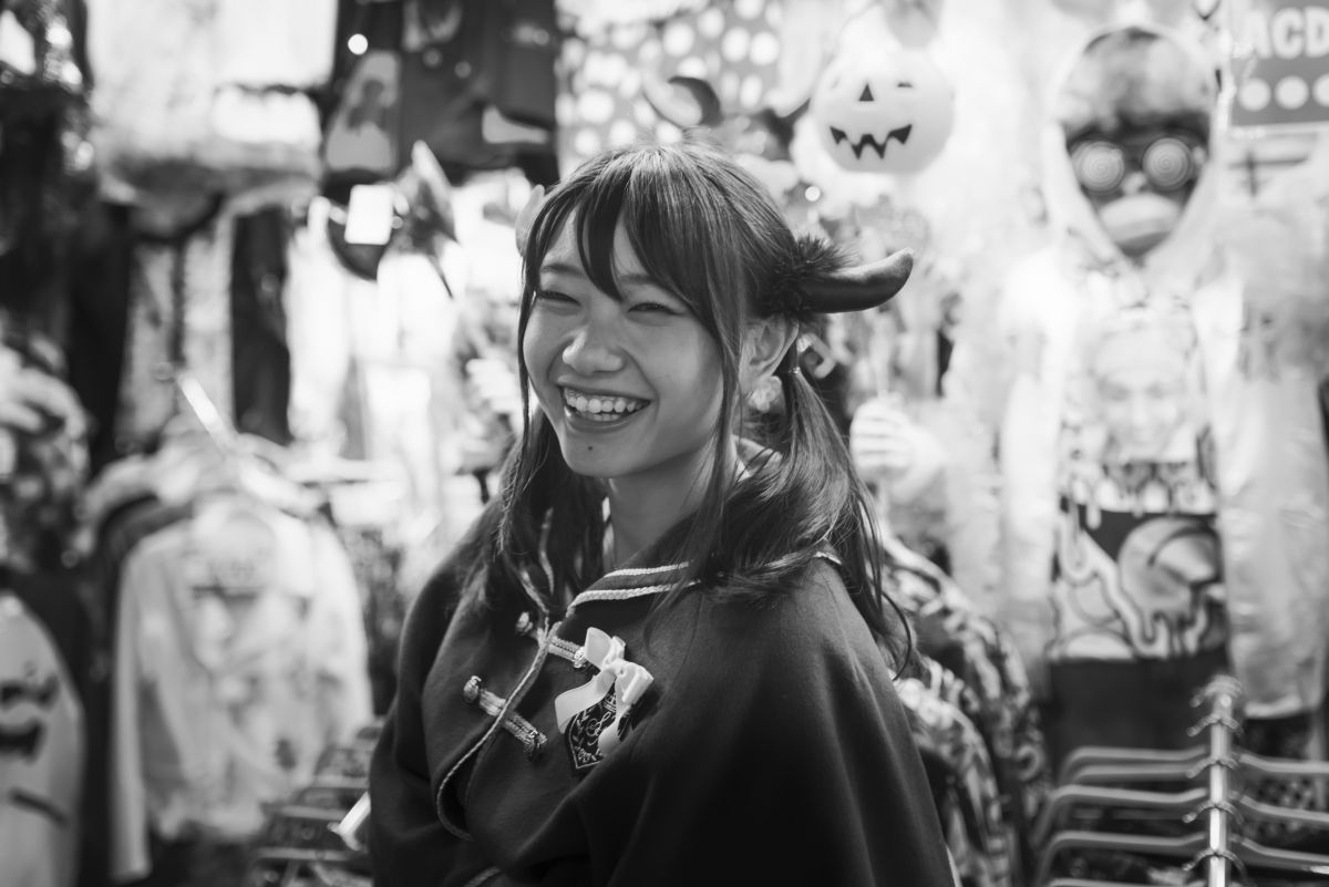 屈託ない笑顔 人物 女性 Ganref