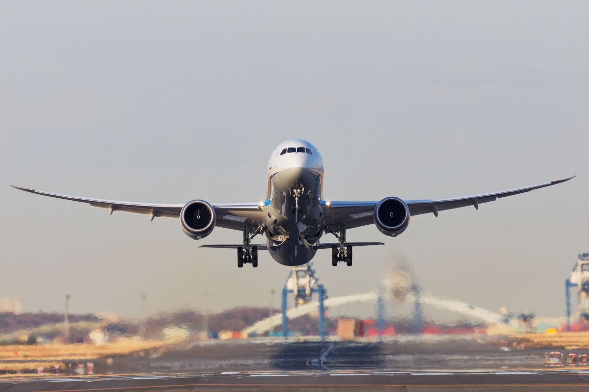 787 TAKE OFF ! | GANREF