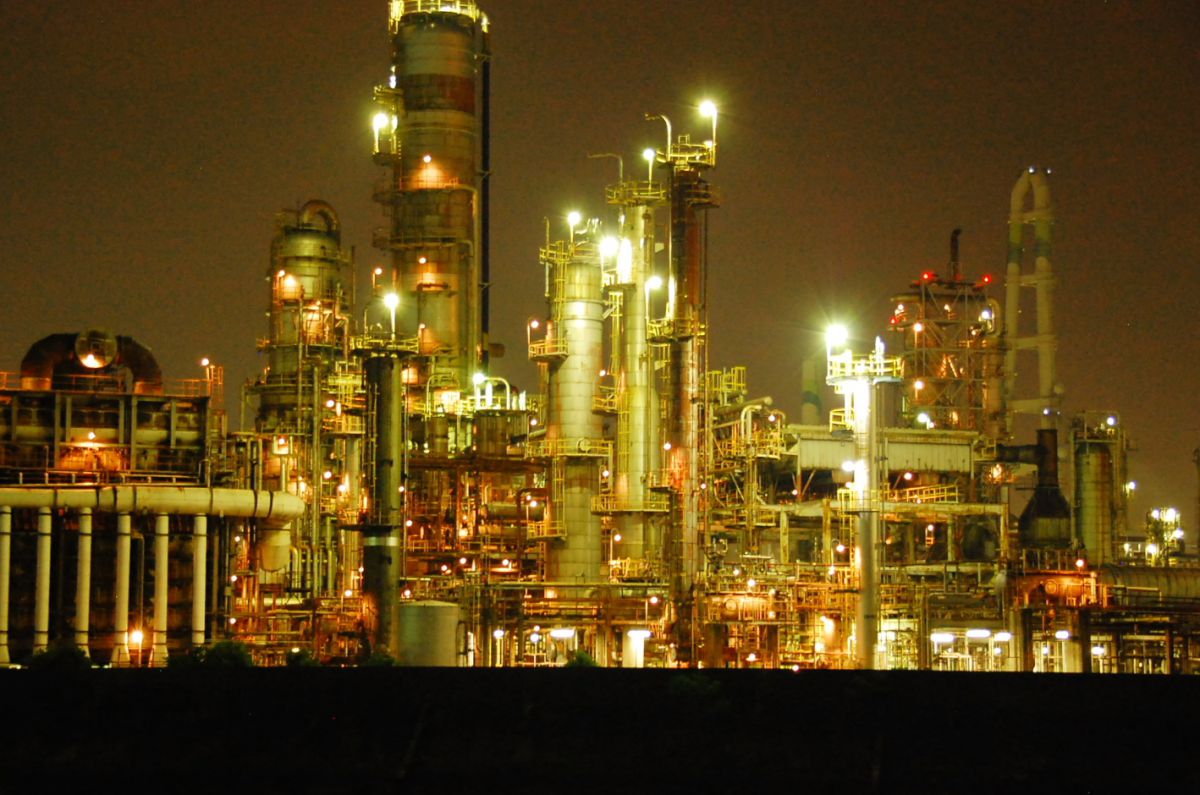 夜のコンビナート Ganref