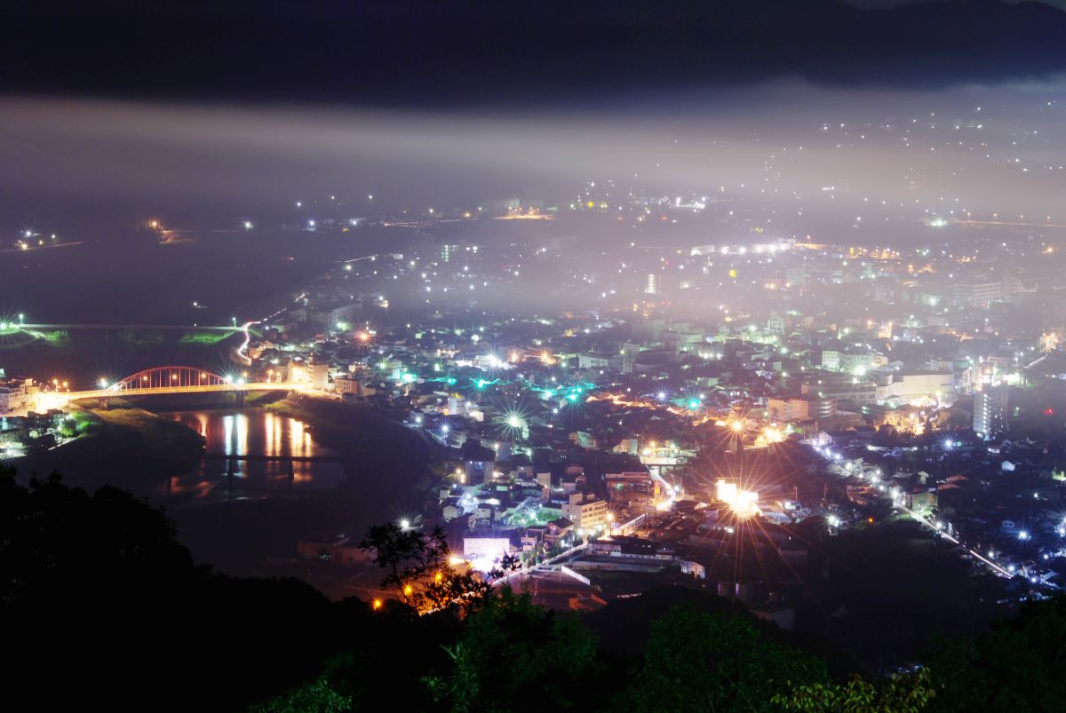 夜霧のガウンに 自然 風景 気象 天候 天気 Ganref 夜霧のガウンに 自然 風景 気象 天候 天気 Ganref
