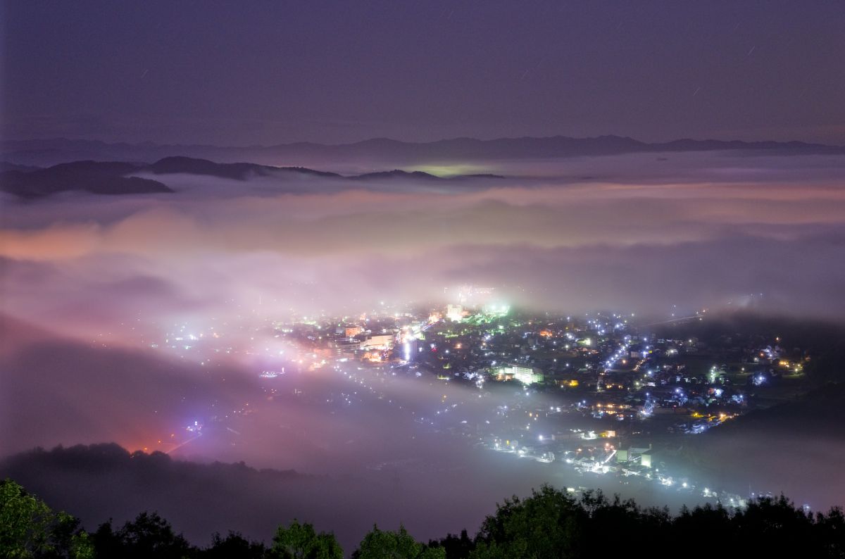 霧の街 街並み 建物 夜景 Ganref