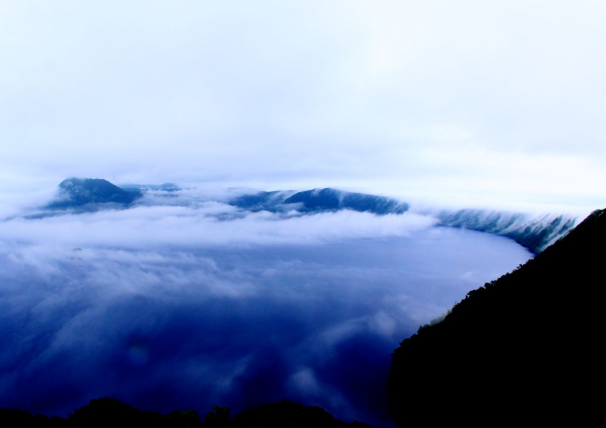 霧の摩周湖 自然 風景 空 雲 Ganref