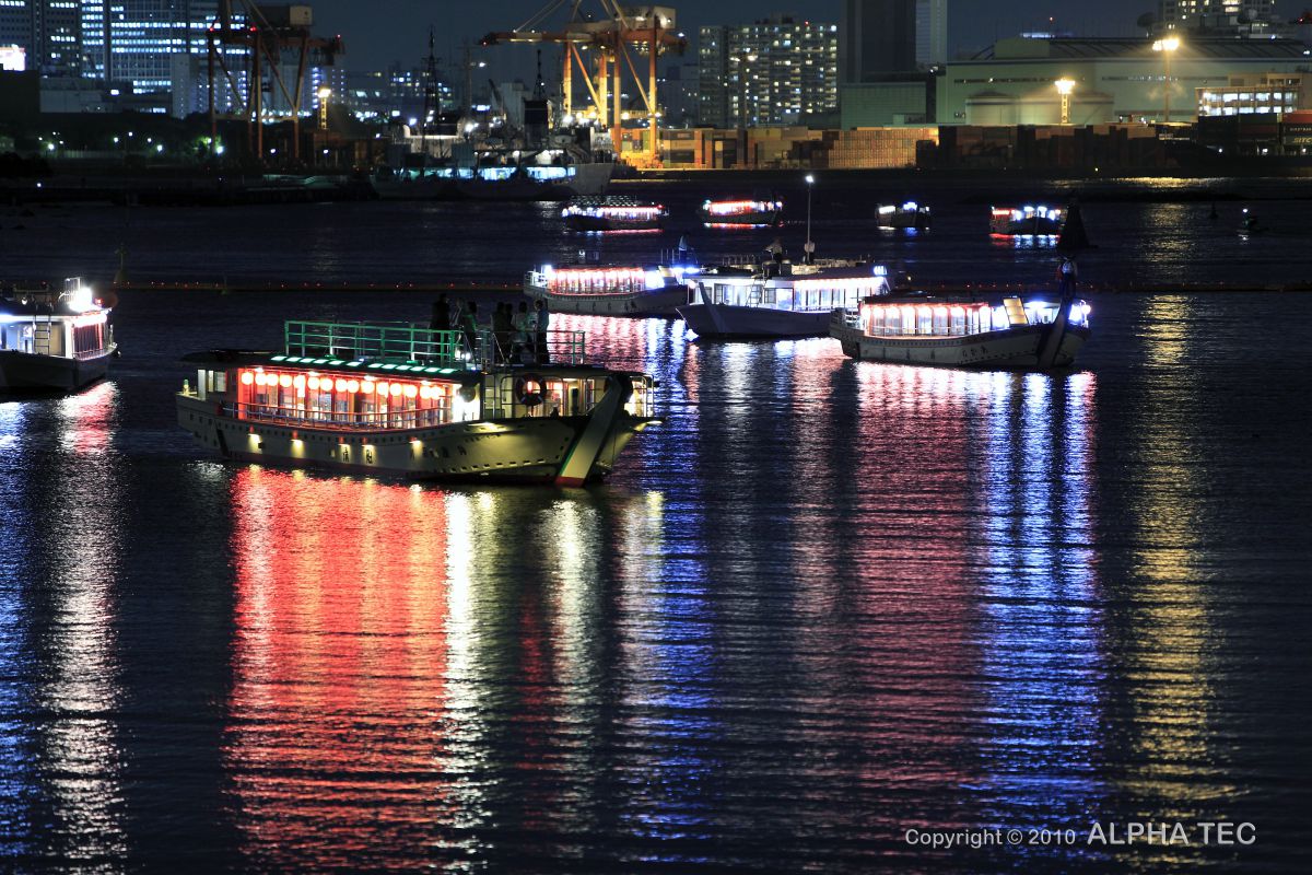 お台場の屋形船 乗り物 交通 船 港 Ganref
