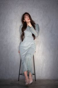 予感の光、背に受けて