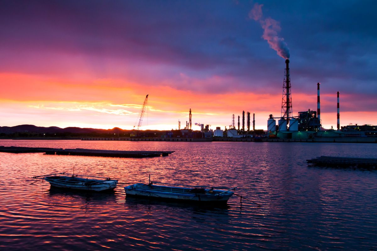 差し込む夕日 自然 風景 海 Ganref