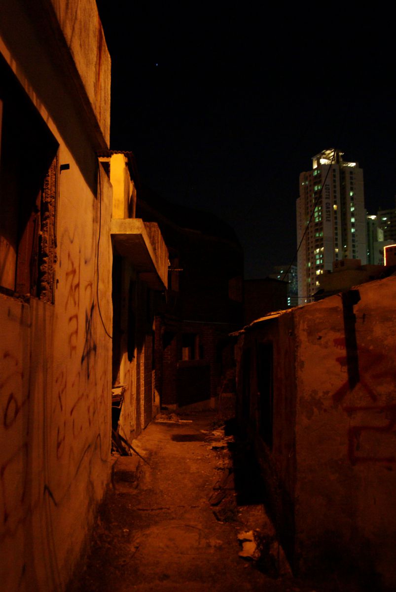 プサンの廃墟 街並み 建物 街並み Ganref