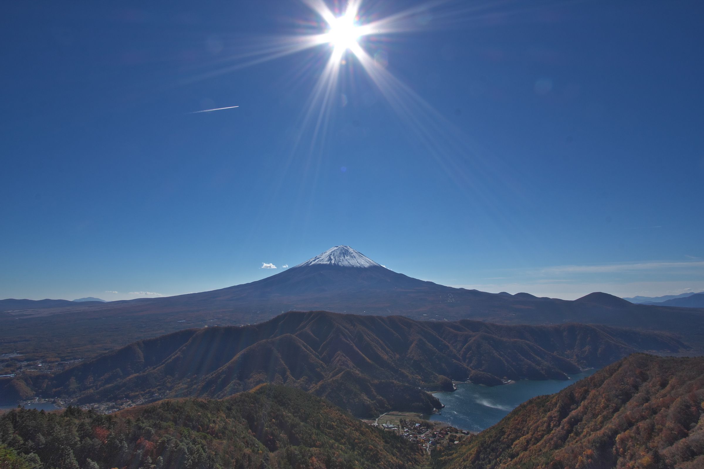 富士山　迫力の太陽 💍💎🗻🌅 縁起の良いトリプルダイヤモンド富士🙏✨✨ ①太陽の光 ②
