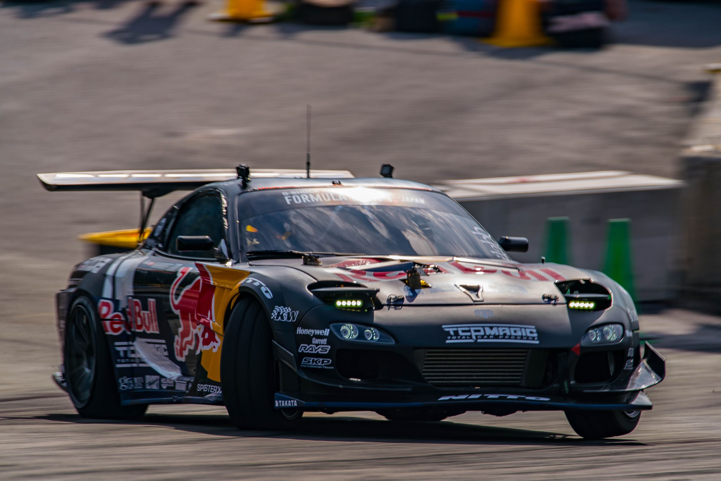 ロケットバニー RX7 レッドブル マッドマイク仕様