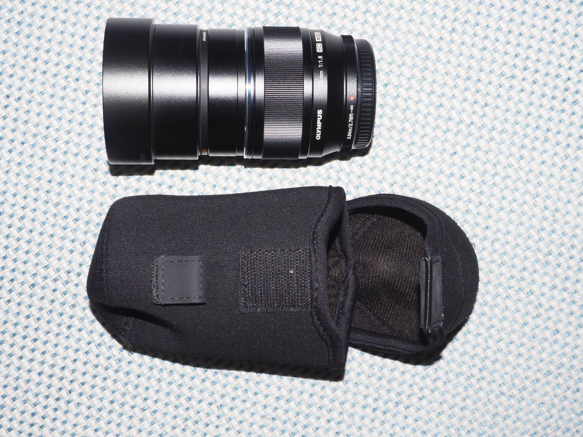 OLYMPUS - オリンパス 75mm f1.8 保護フィルター付き Amazon.co.jp: OLYMPUS 単焦点レンズ M.ZUIKO DIGITAL ED 75mm