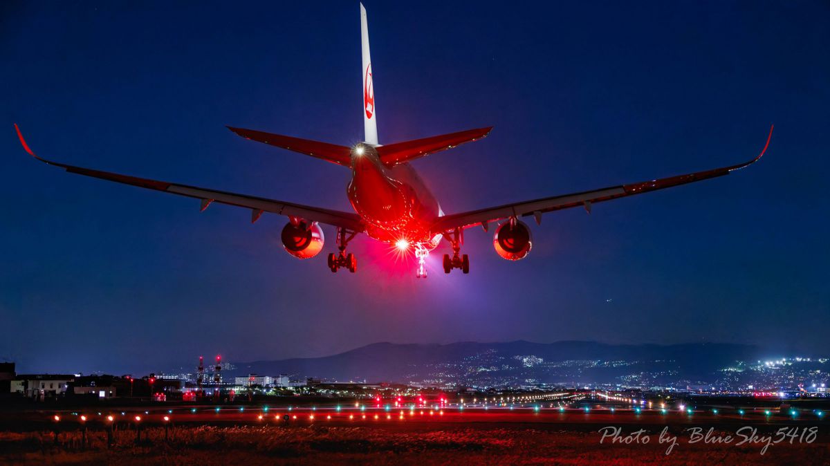 Red impact！ 〜A350 coming now | GANREF
