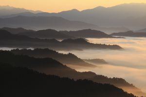 連なる山々 | GANREF