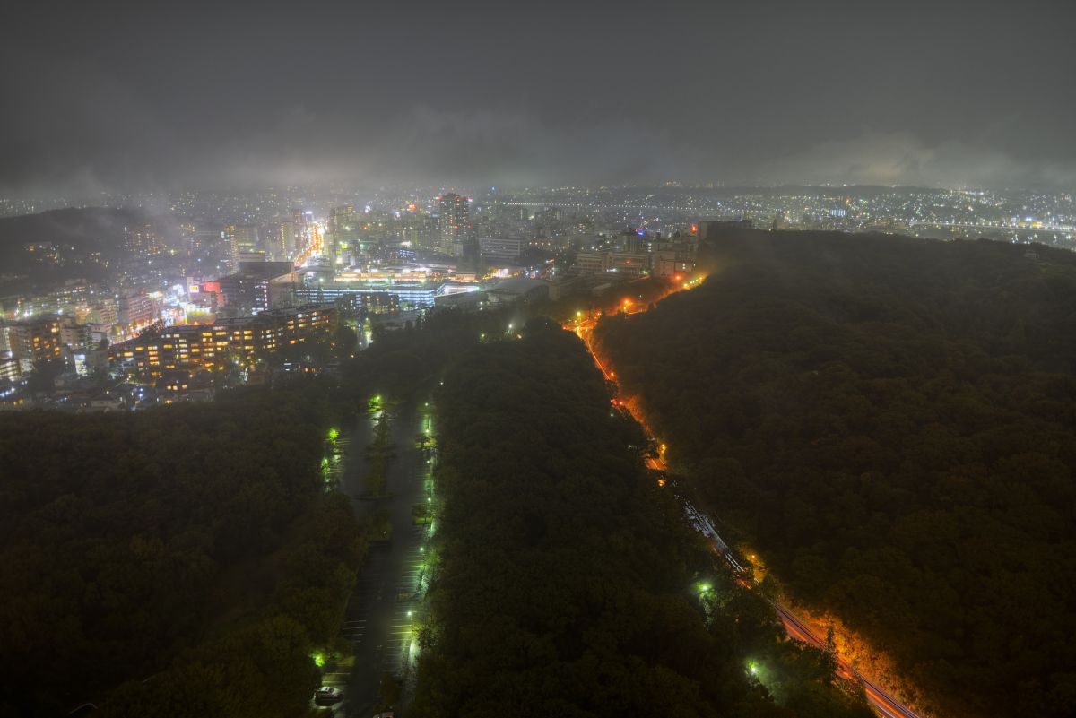 D600レビュー： D600でHDR！（その3・俯瞰夜景編） | GANREF