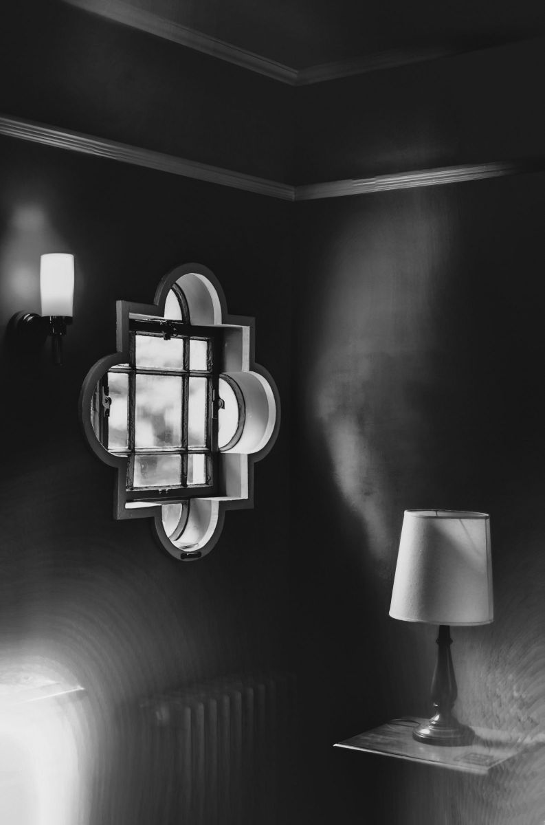 Leakage of Light | GANREF