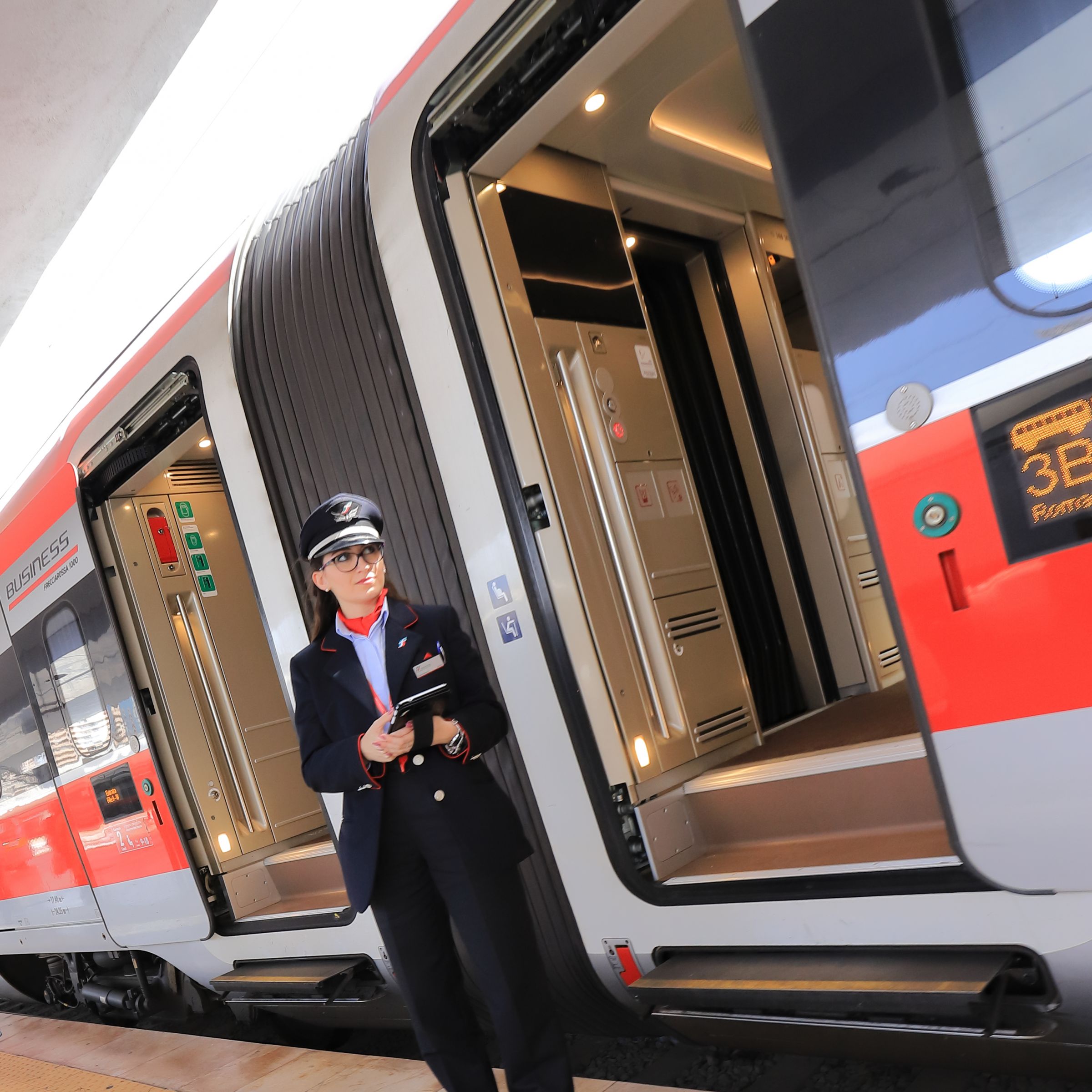 レトロ　鉄道　列車 車掌運転用　乗務員 資料など　24-A-0495 レトロ鉄道列車 車掌運転用乗務員 資料など24-A-0495