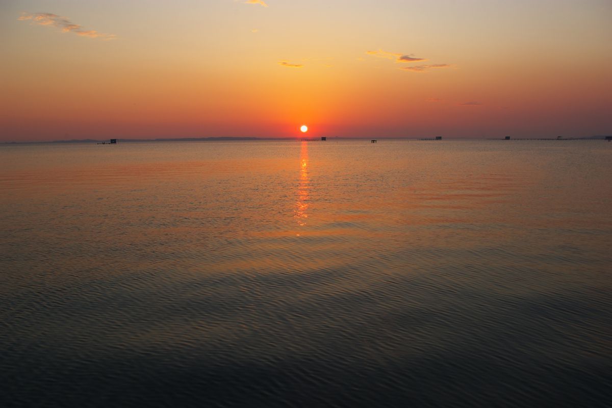霞ヶ浦 水面に映る夕日 Jpg 自然 風景 湖沼 Ganref