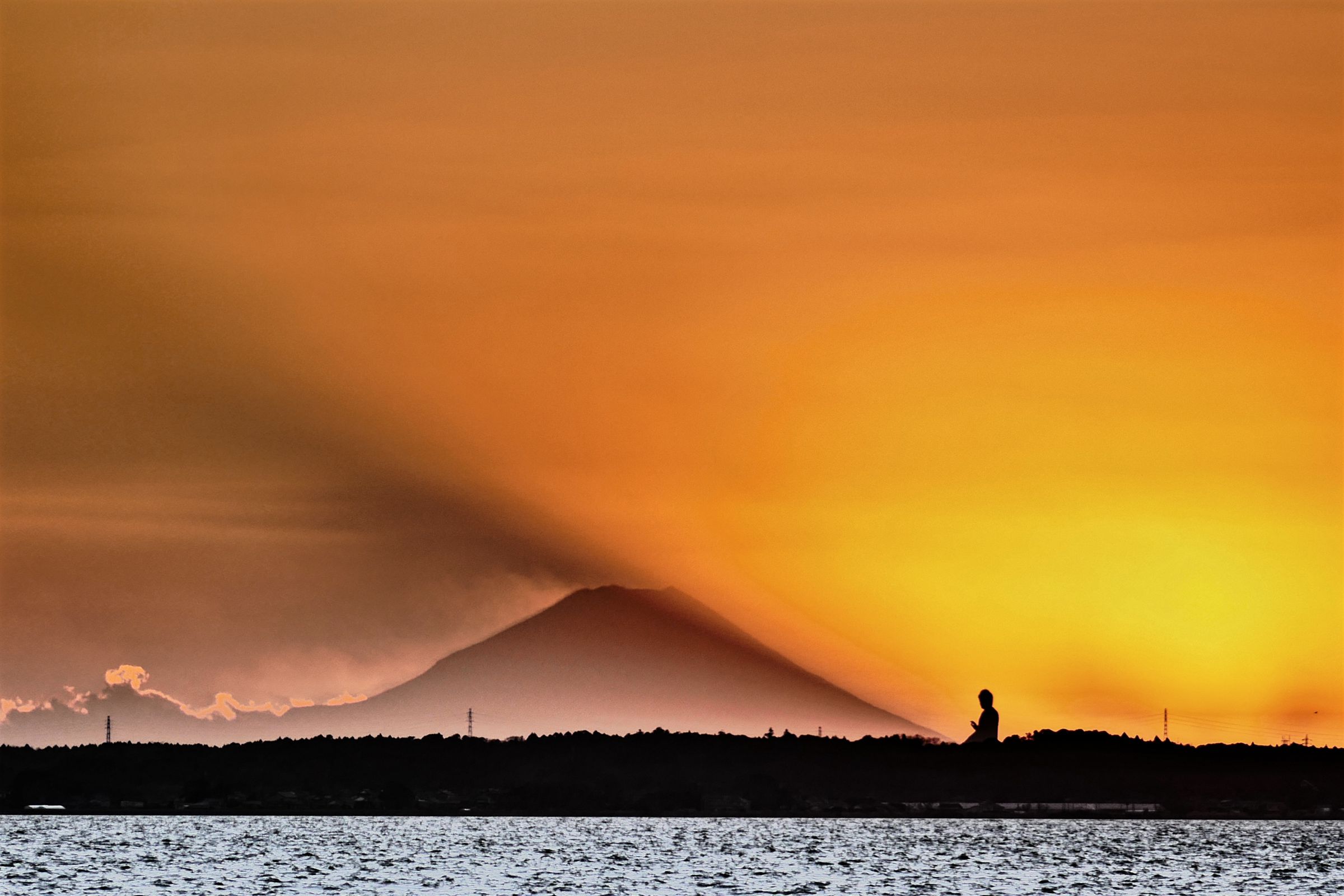 富士山と牛久大仏と太陽と 2 | GANREF