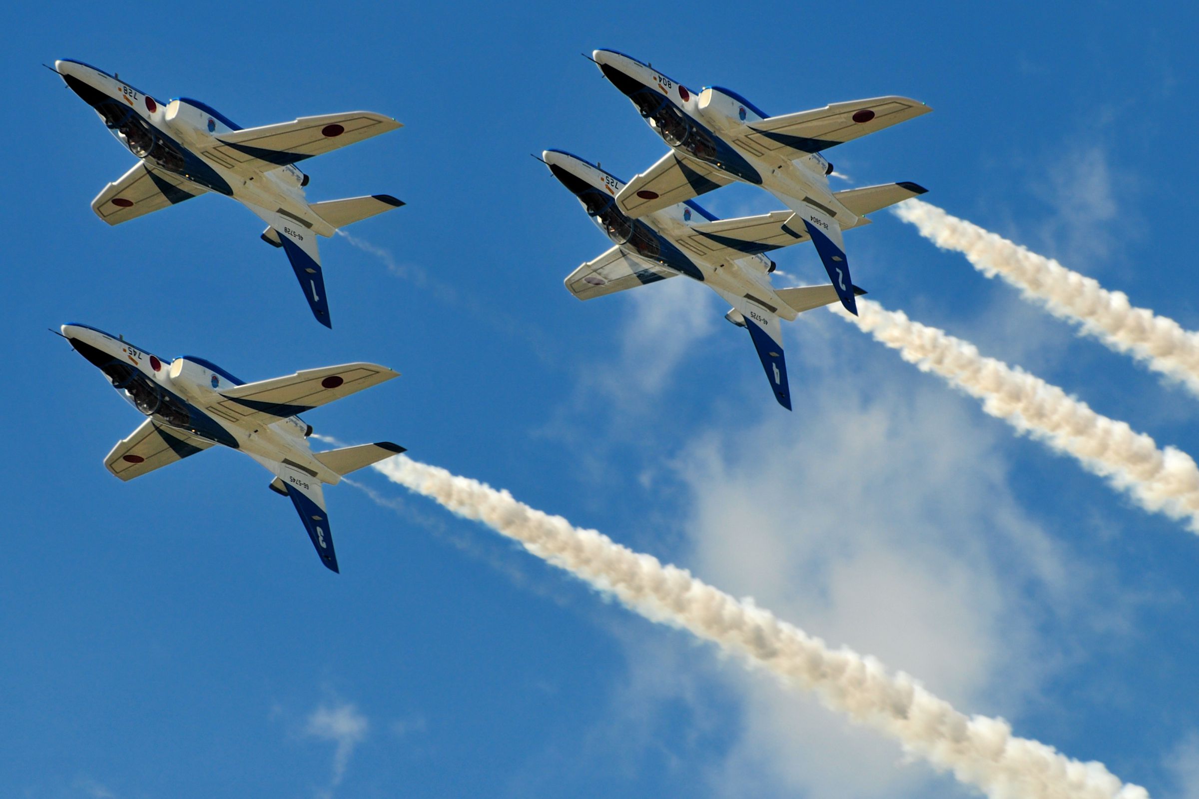 ブルー・インパルス 2枚 ハセガワ 1/72スケール C帯シリーズブルーインパルス T-2