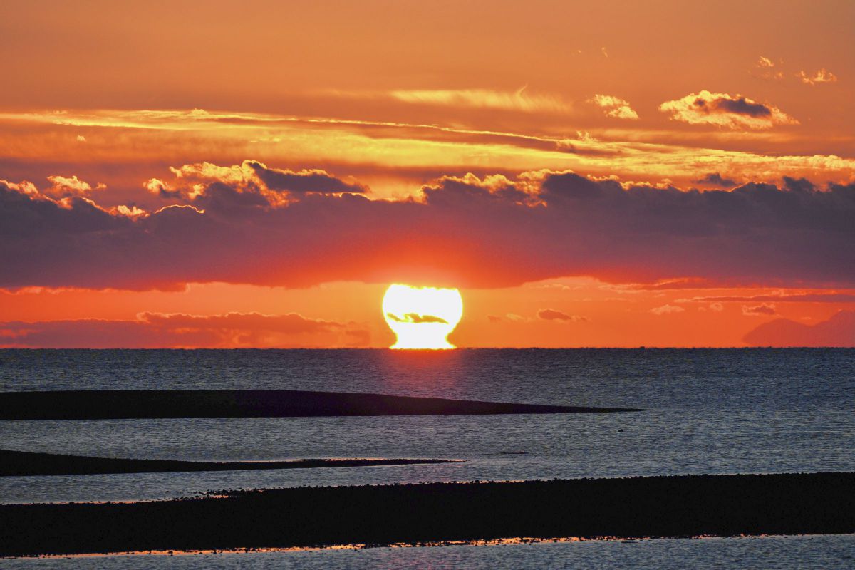 夕日の感動 瀬戸の達磨夕日 | GANREF