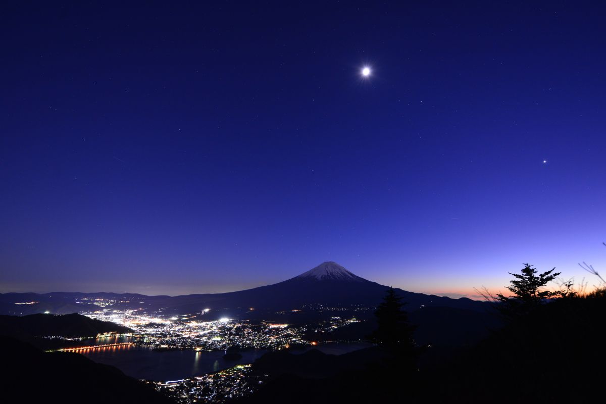 朝と夜の間 自然 風景 空 雲 Ganref