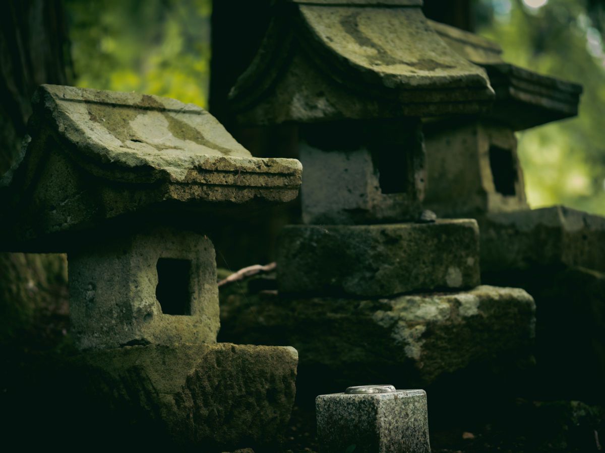 石祠 | GANREF