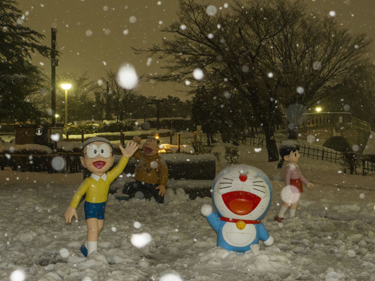 01 01 雪のドラえもん広場 自然 風景 気象 天候 天気 Ganref