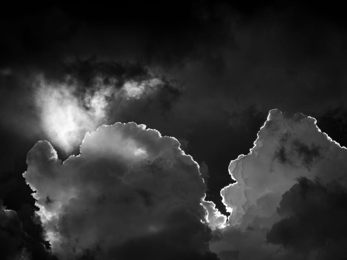 逆光の入道雲 | GANREF