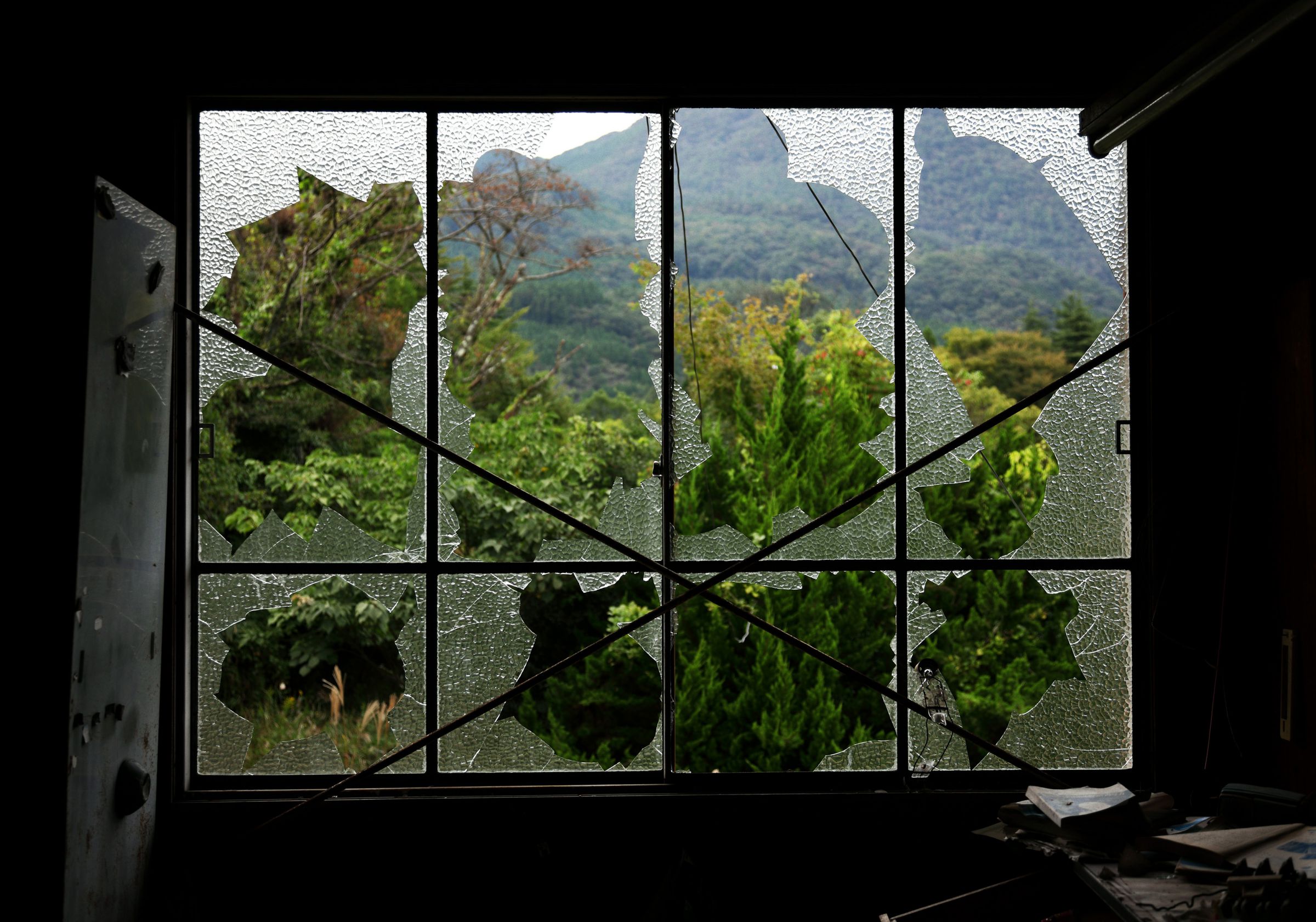 ステンドグラス割れ、欠け無し