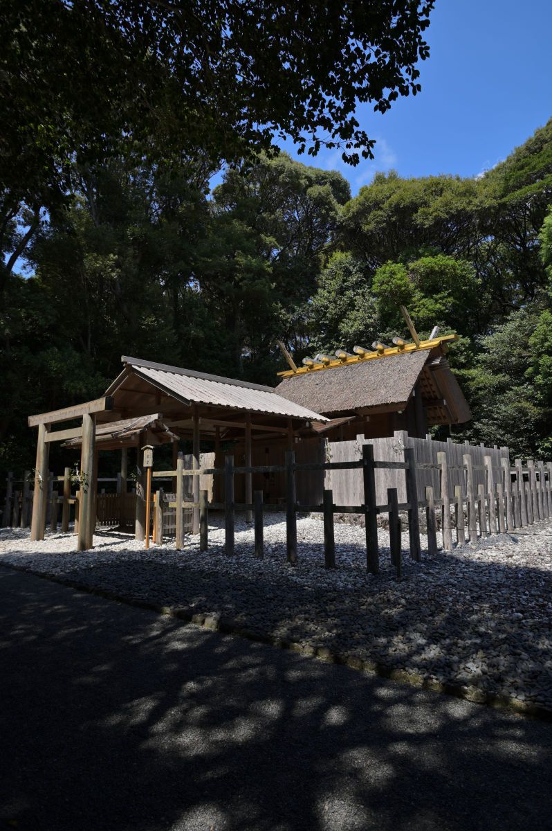 神聖な場所 | GANREF
