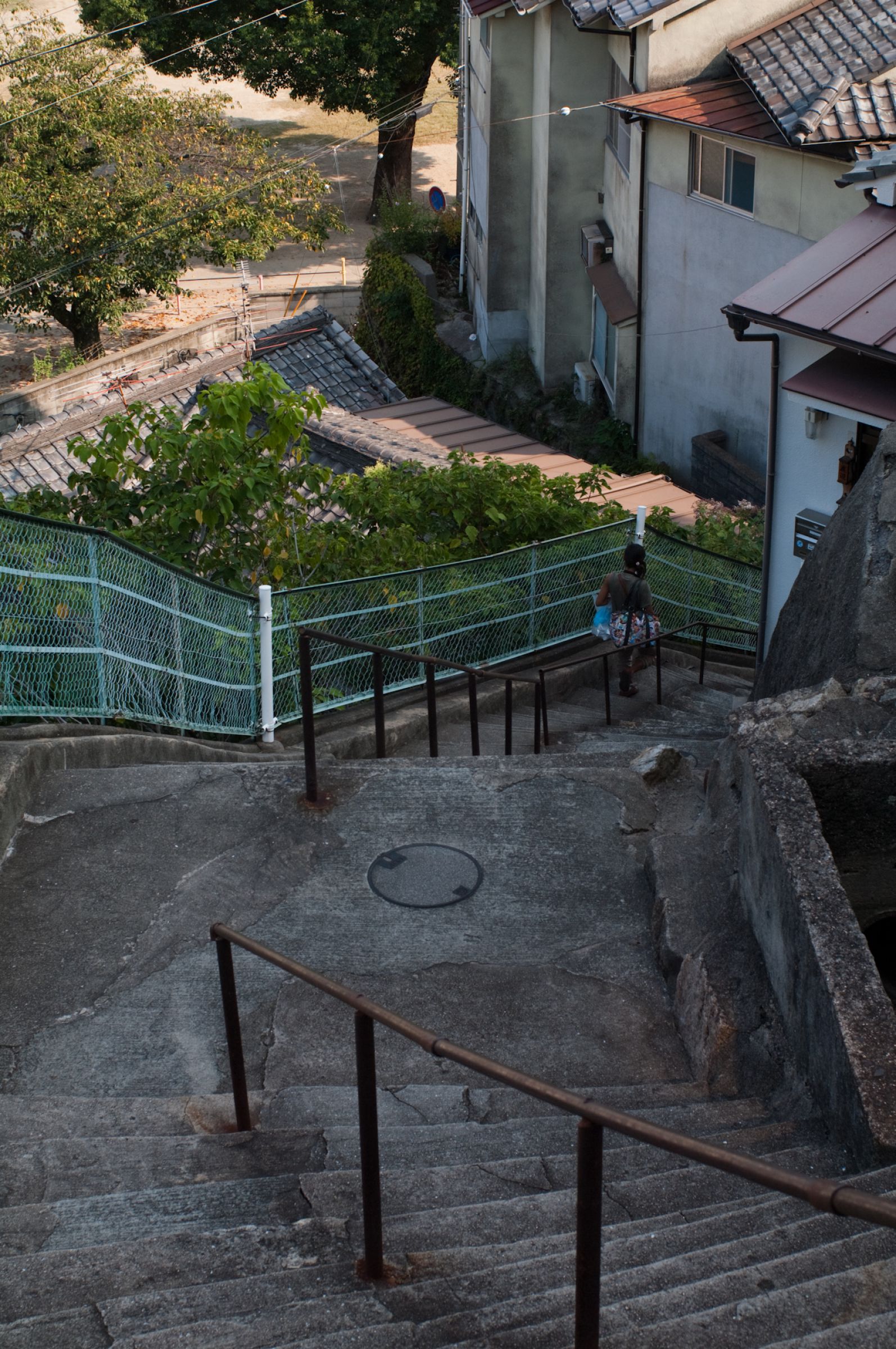 みときち オープンカーの探偵犬 階段のある風景 みときち オープンカー