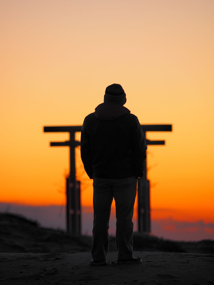 朝日を待つ男 自然 風景 空 雲 Ganref