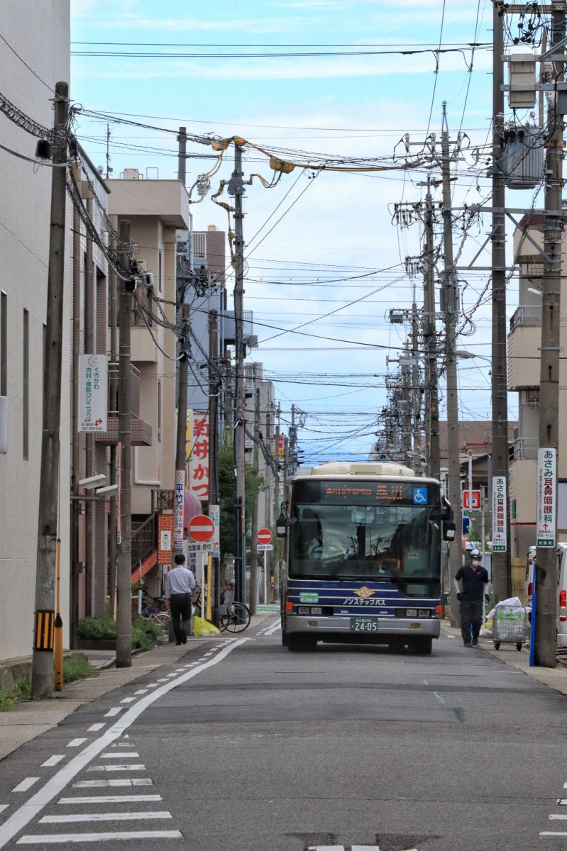 狭隘路 _ 狭隘道路の基準 – QZIOS