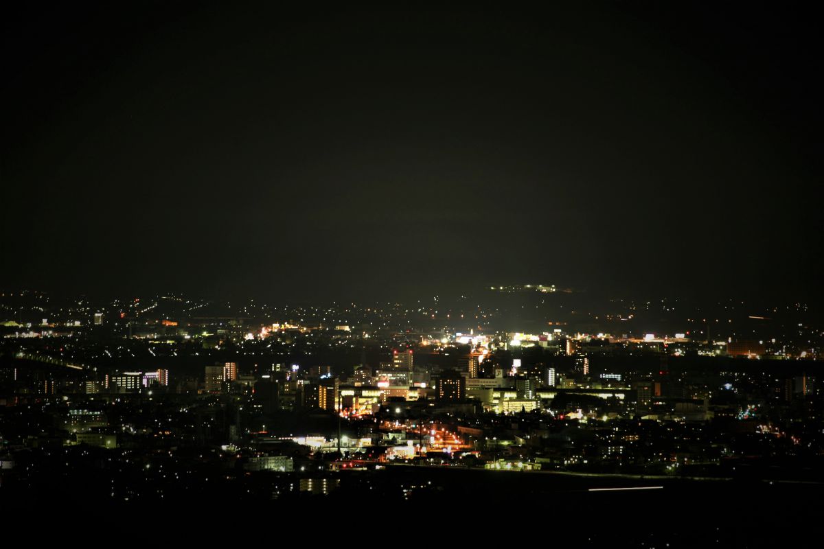 長岡の夜景 街並み 建物 夜景 Ganref