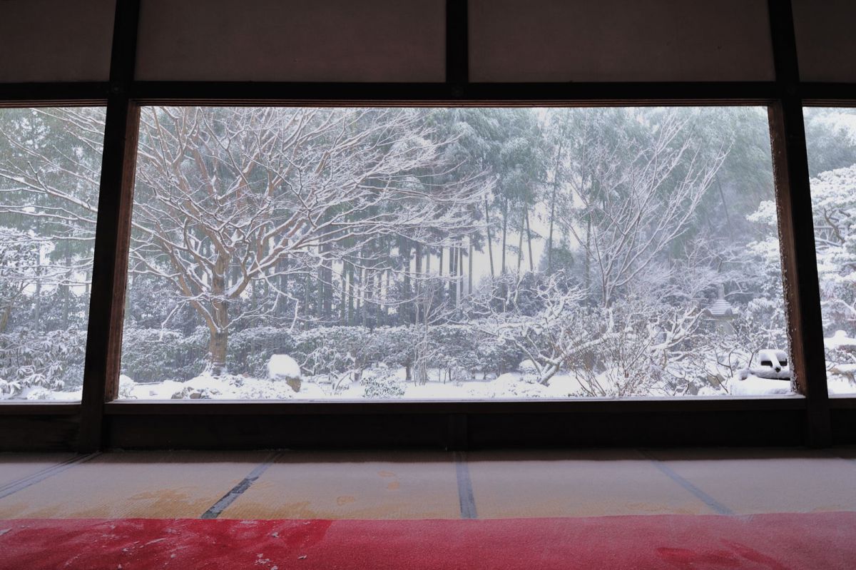 雪の額縁構図 街並み 建物 神社 寺 教会 Ganref