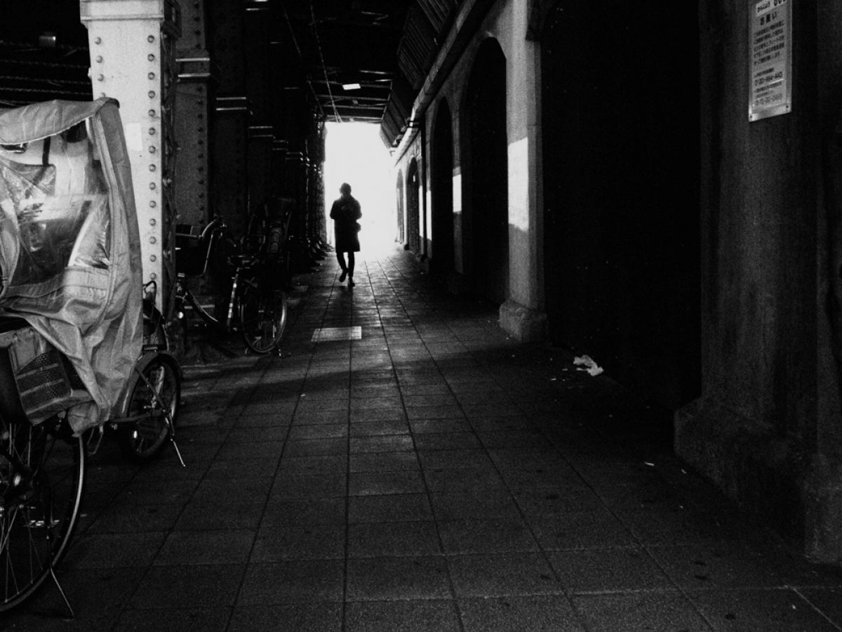 暗い場所 街並み 建物 街並み Ganref