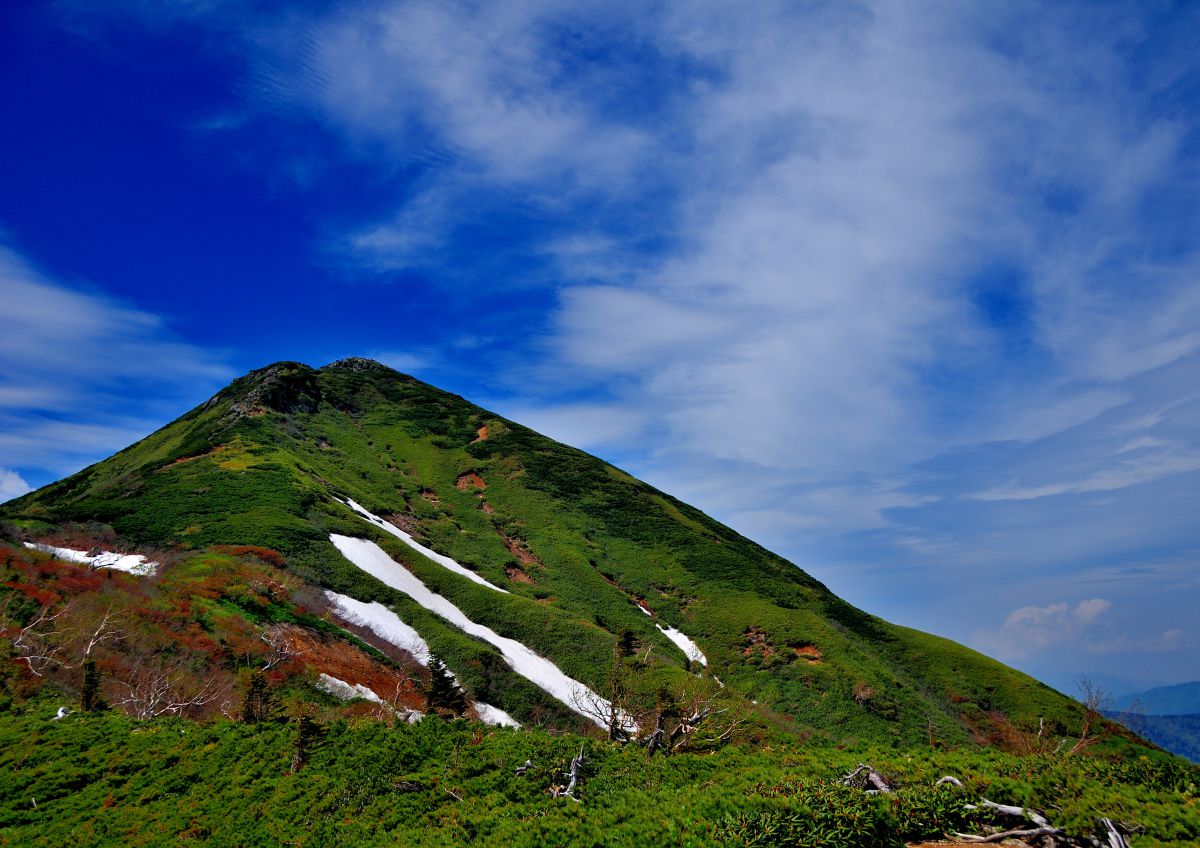 山のエッセイ 尾瀬の記憶 青空に映る俎嵓 自然 風景 山 Ganref