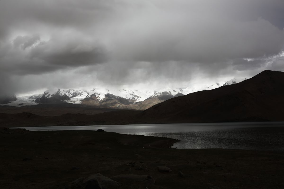 黒い湖 世界 アジア Ganref 黒い湖 世界 アジア Ganref