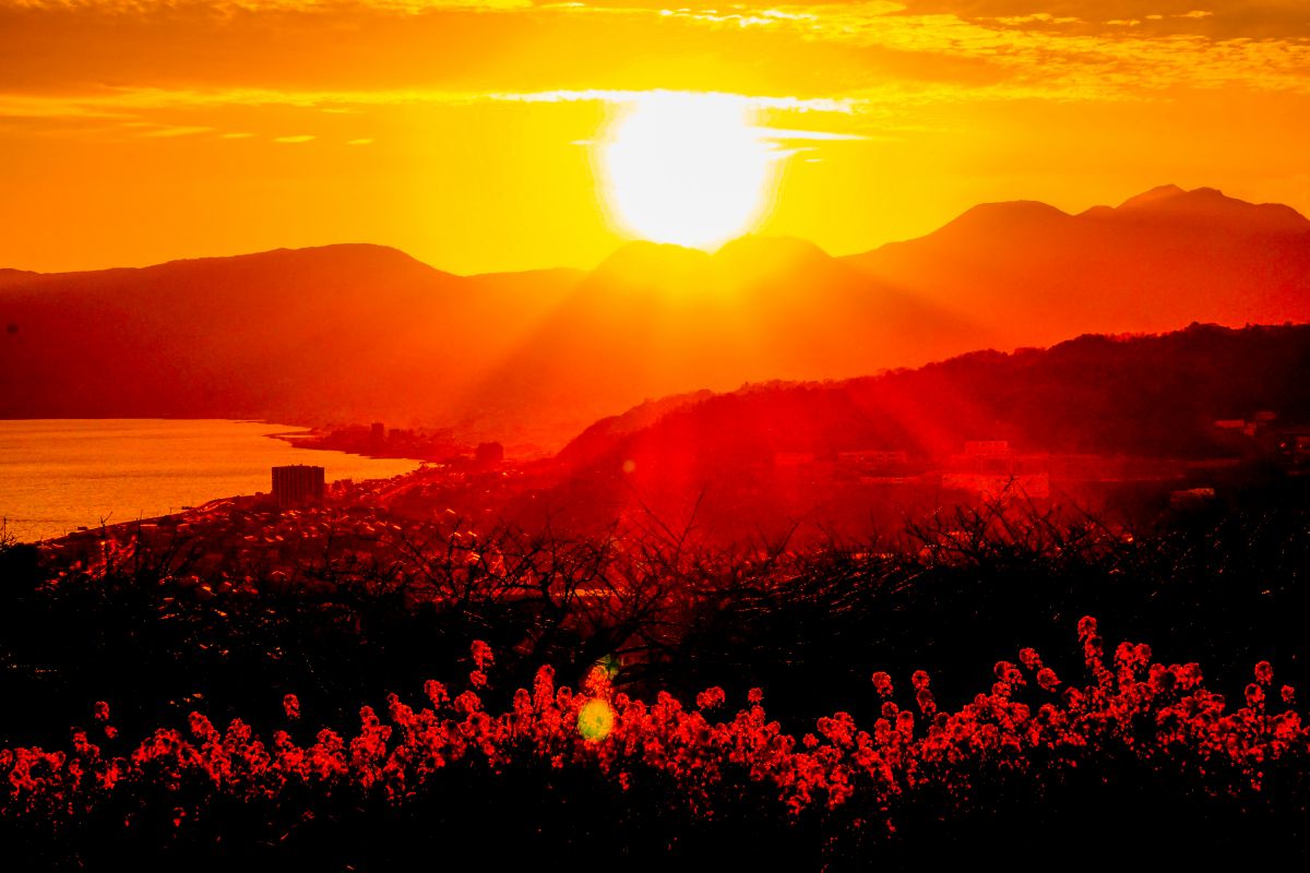 夕焼け空の名残り Jpg 自然 風景 山 Ganref 夕焼け空の名残り Jpg 自然 風景 山 Ganref
