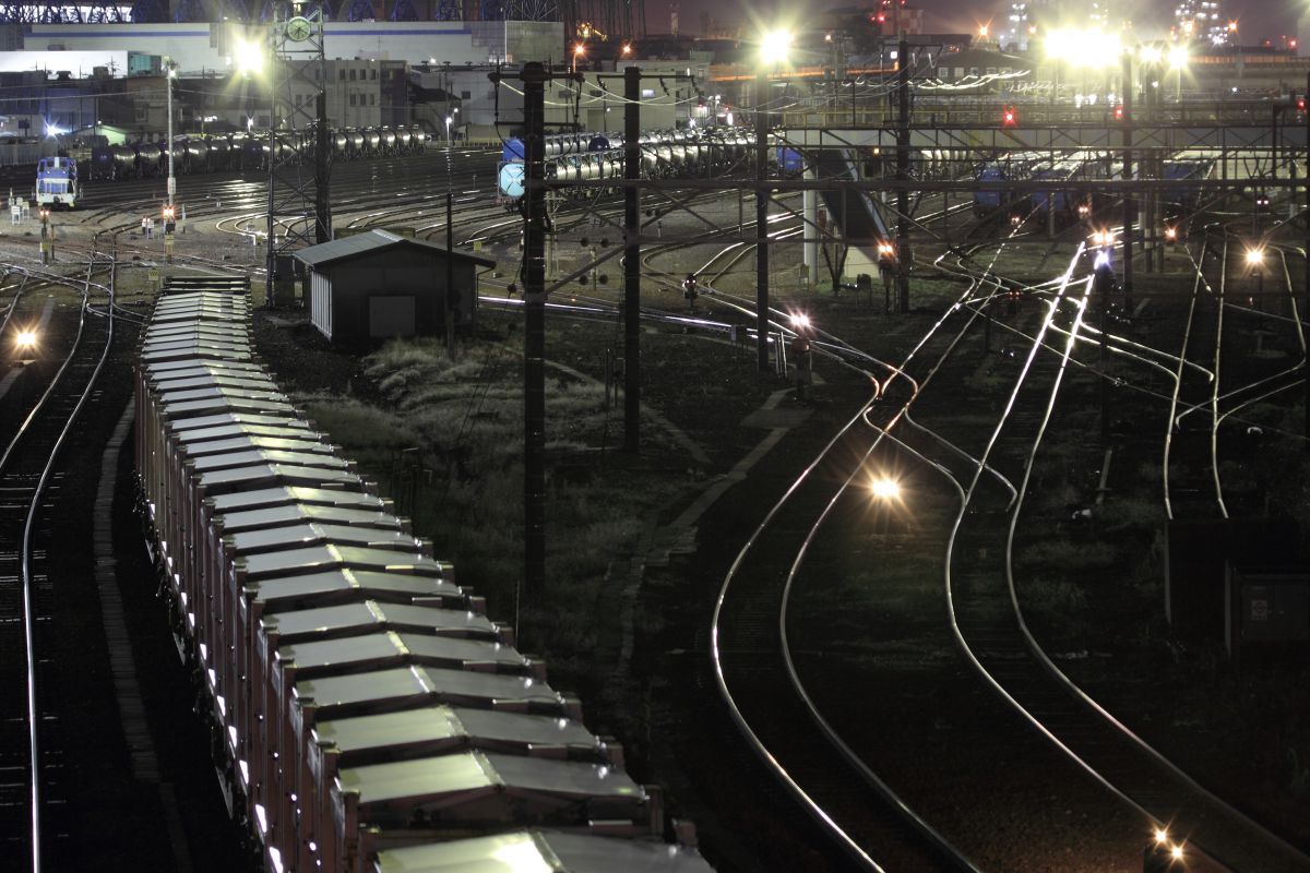 夜の貨物駅 乗り物 交通 鉄道 駅 Ganref