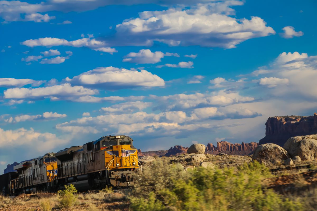 西部の荒野を駆く 乗り物 交通 鉄道 駅 Ganref