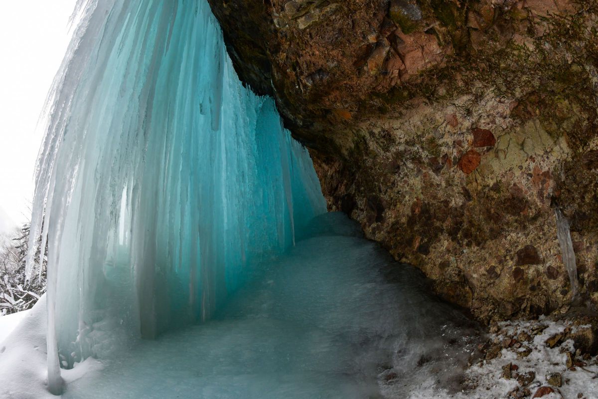 Blue Ice Blue | GANREF
