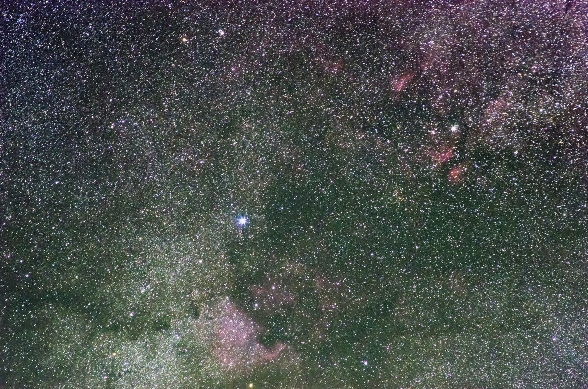 白鳥座1等星デネブと北アメリカ星雲 In 天の川 自然 風景 宇宙 天体 Ganref