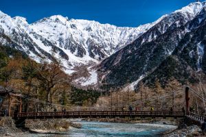 春風 河童橋　上高地 河童橋 – 上高地公式ウェブサイト
