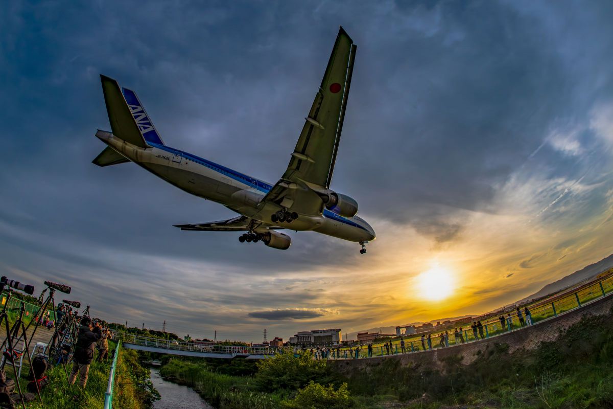 航空写真集 MDAwMDAzMTg3NQ_MC43NzA4NTcwMCA