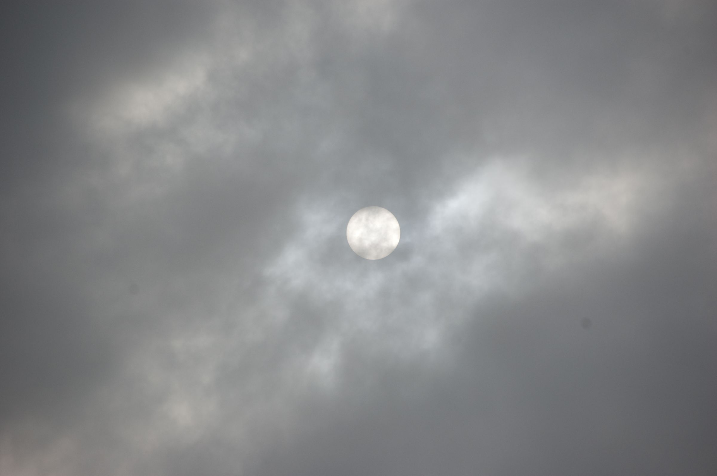 雲の中の太陽 | GANREF