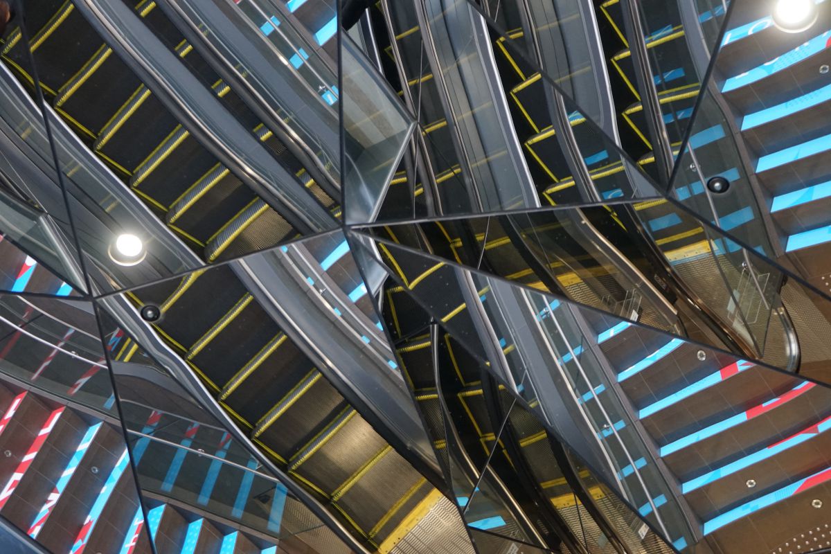 パラレルワールド 街並み 建物 店舗 Ganref パラレルワールド 街並み 建物 店舗 Ganref