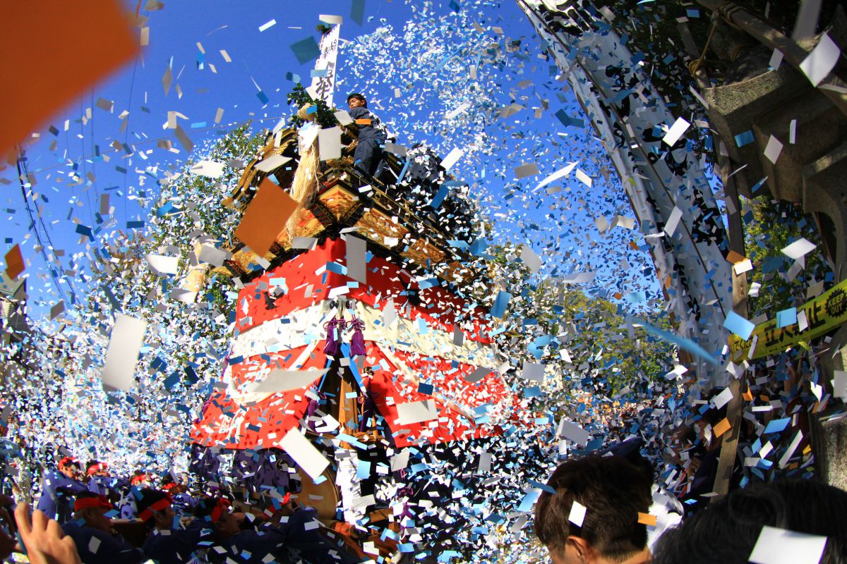 紙吹雪舞う 行事 祭り Ganref