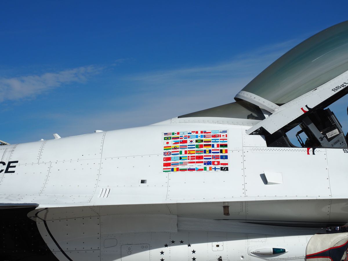 アメリカ ネバダ州 ネリス空軍基地 エアショー 最後 Ganref